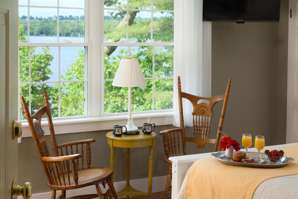 Wolf Cove Inn Poland Eksteriør billede