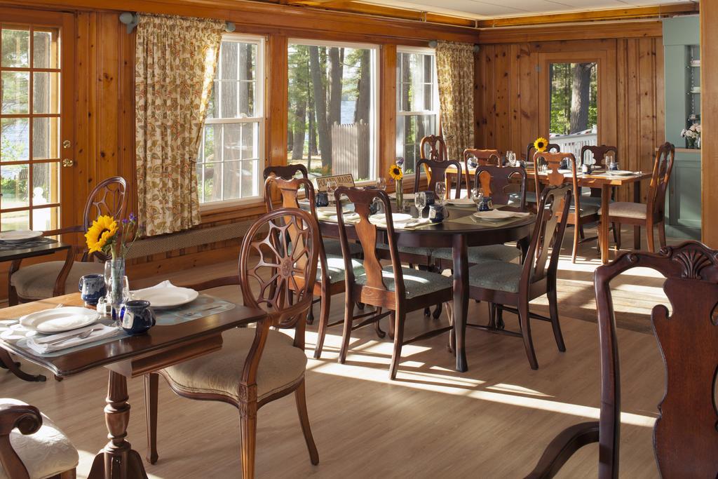 Wolf Cove Inn Poland Eksteriør billede