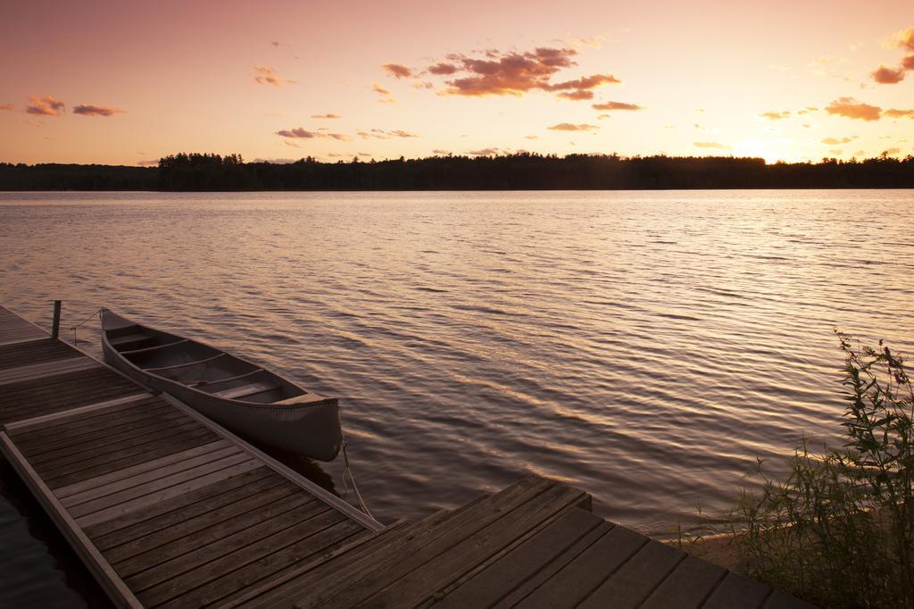 Wolf Cove Inn Poland Eksteriør billede