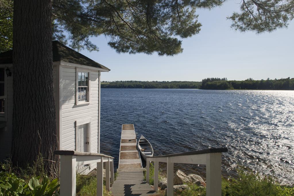 Wolf Cove Inn Poland Eksteriør billede