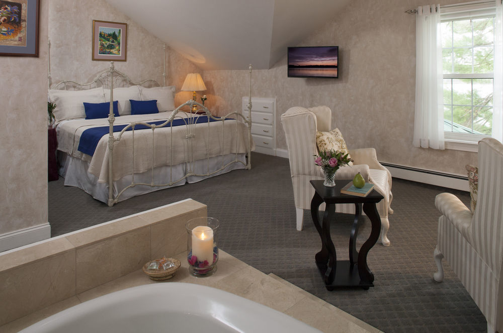 Wolf Cove Inn Poland Eksteriør billede