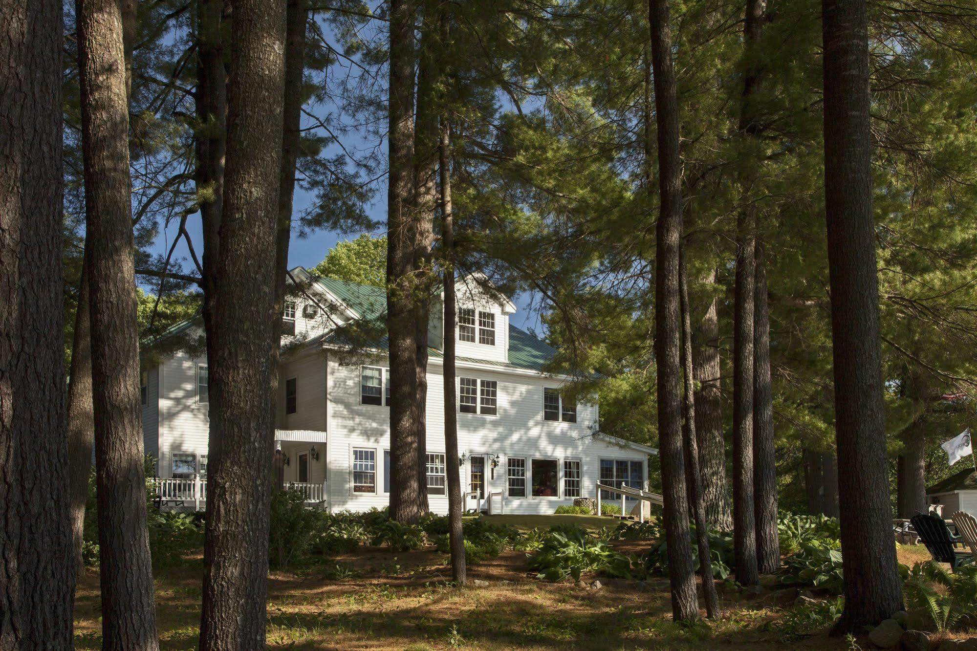 Wolf Cove Inn Poland Eksteriør billede